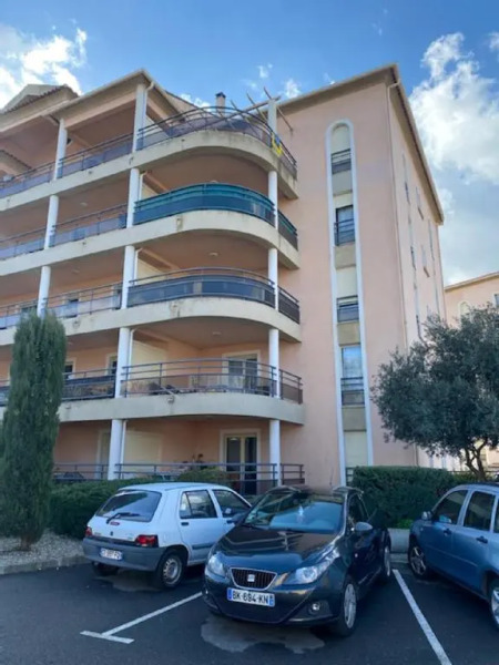 Superbe appartement avec parking privé, proche commerces et mer
