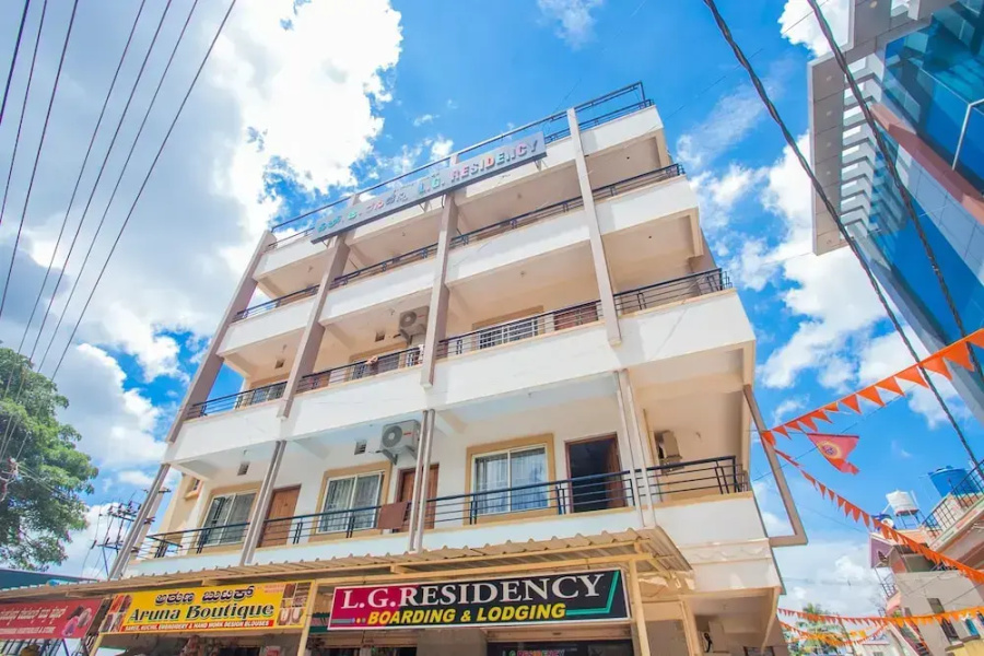 Oyo 19179 Lg Residency