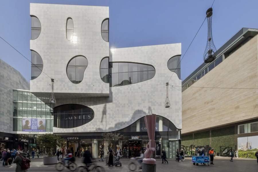 Cove - Centrum, Passage