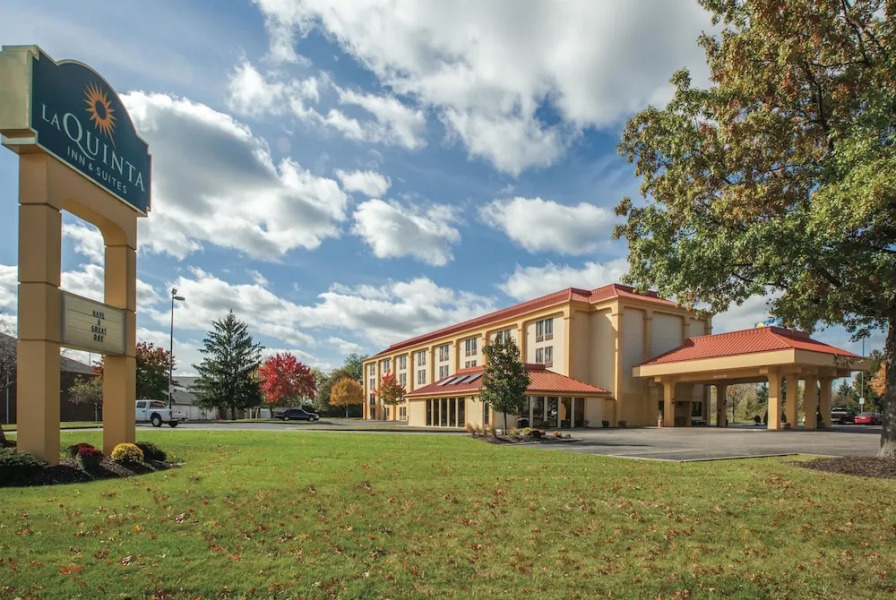 La Quinta Inn & Suites Canton
