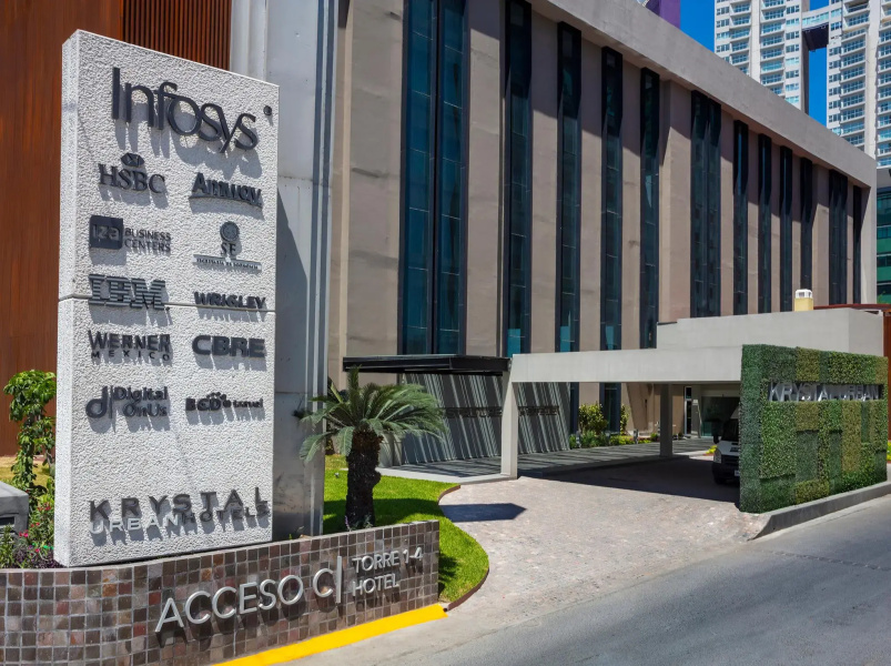 Krystal Urban Monterrey San Jerónimo
