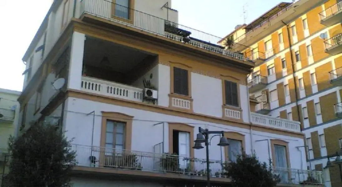 Bed & Ship Archimediterraneo