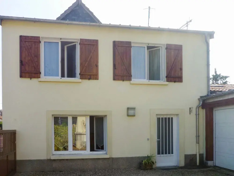 House With 2 Bedrooms in Aubevoye, With Furnished Terrace and Wifi - 94 km From the Beach