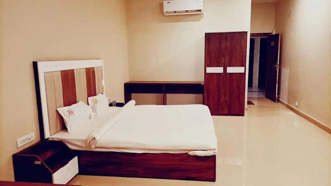 Hotel Emperor Paradise