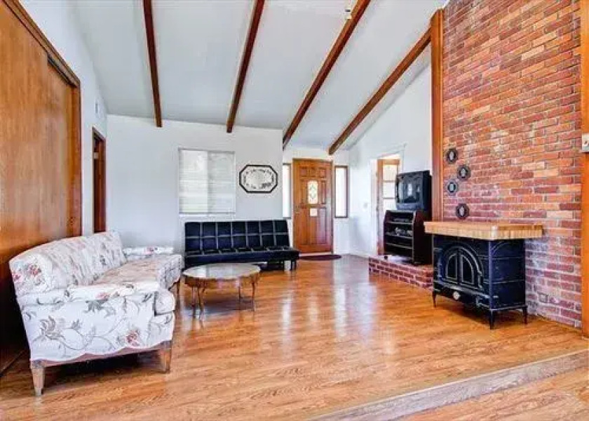 Sea Stone Ridge 3 Br home by RedAwning