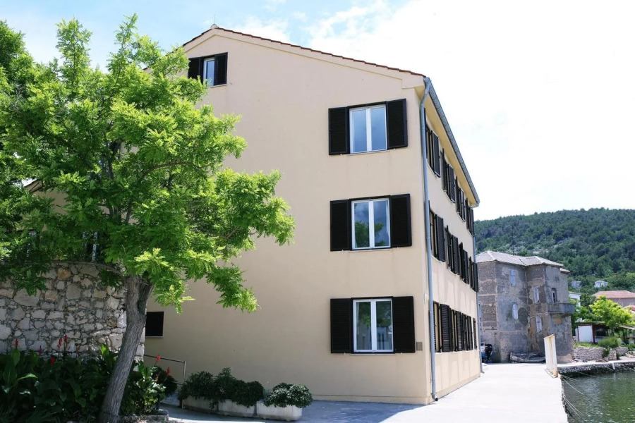 Beachfront Apartments Tamarix