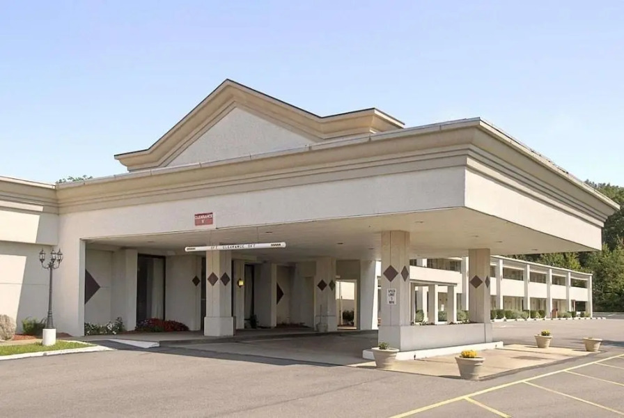 Ramada Hazleton