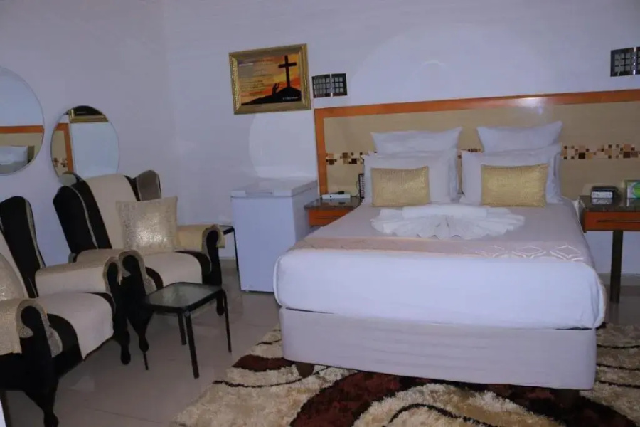 Crown Bed & Breakfast