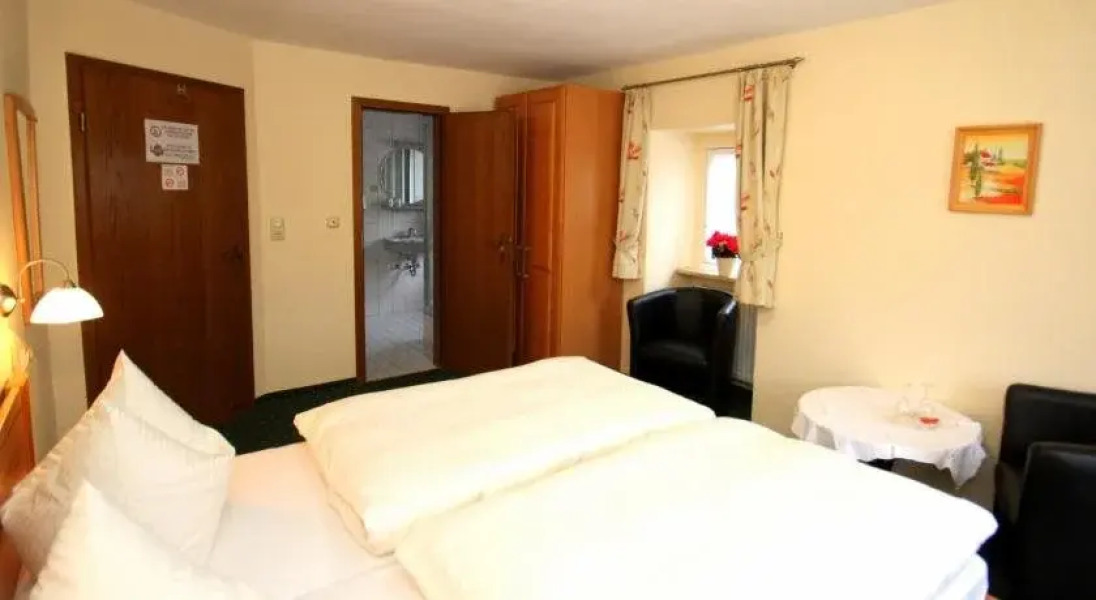 Hotel Haus Burg Metternich