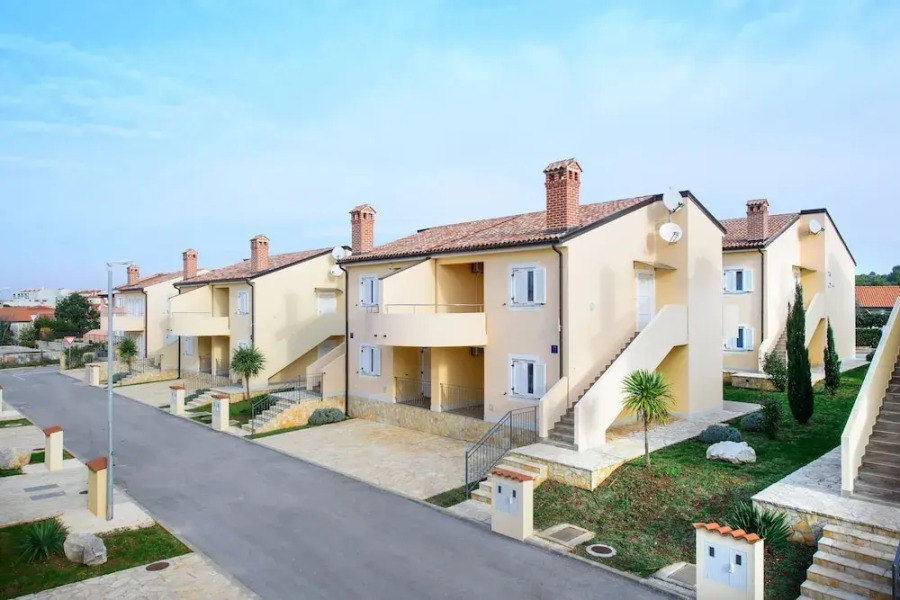 Plavo Nebo Oleander Apartments