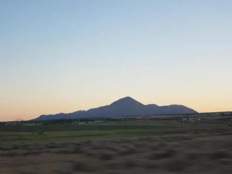 Grizzly Roadhouse Bed & Breakfast and Vacation Rentals