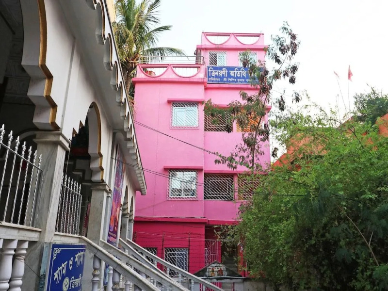 OYO 16496 Trinayani Atithi Niwas