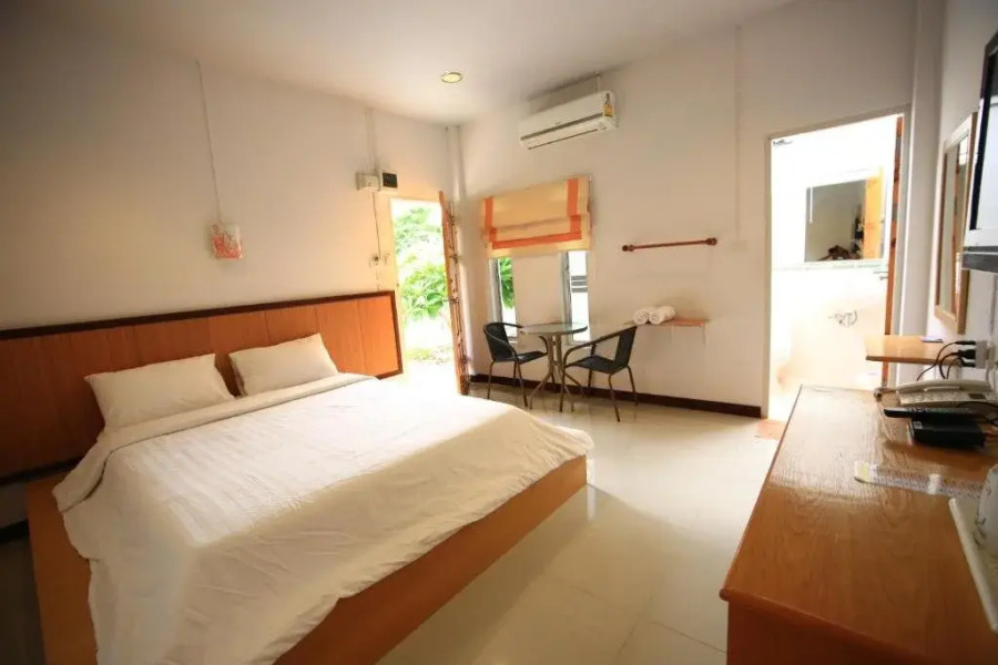 Baanpooya Hotel and Resort