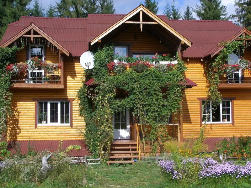 Cottage 12 Months