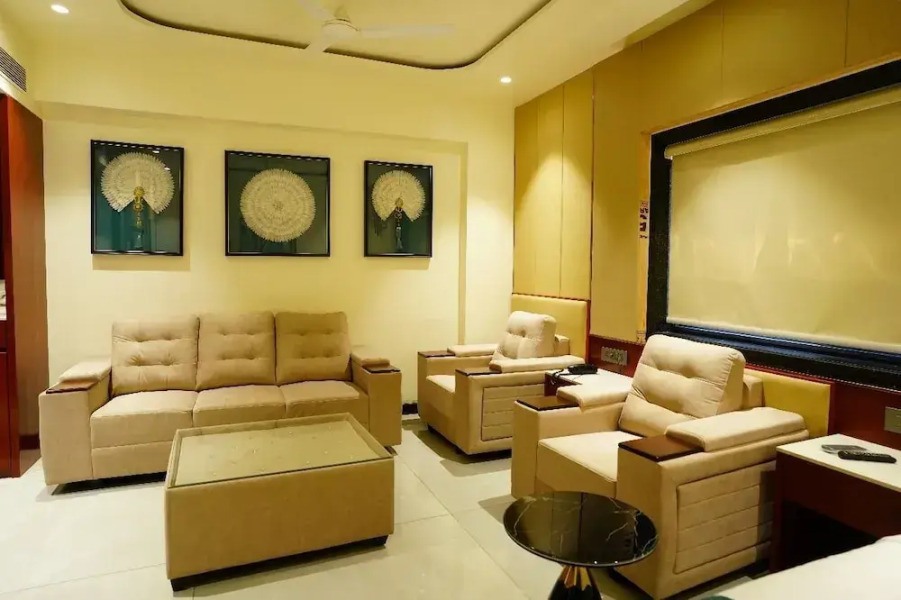 Hotel Shreyas Grand Ananthapur