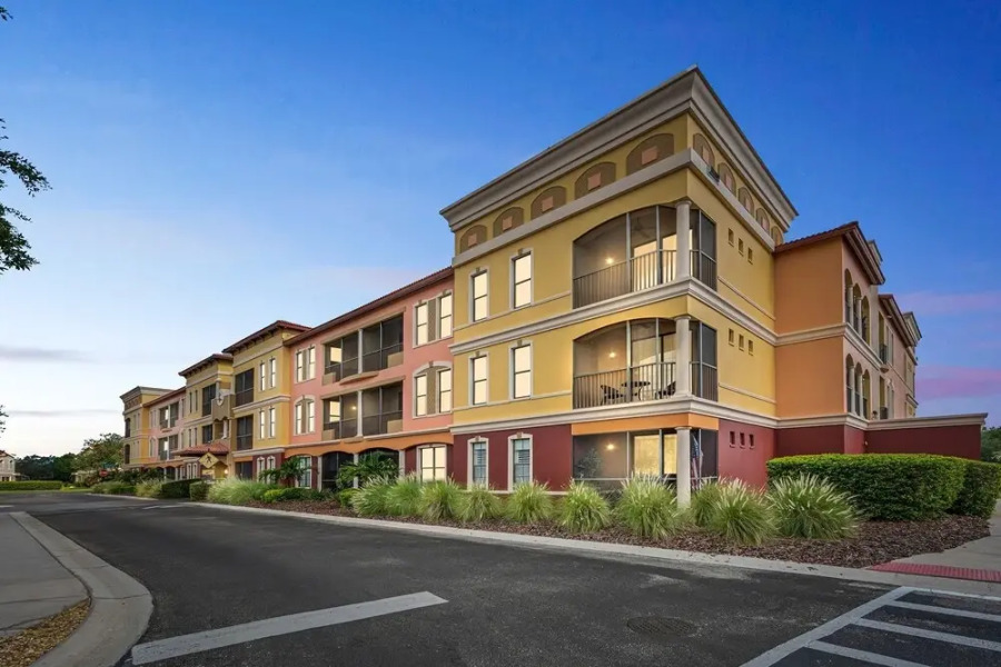 2 bedroom Tampa Condo at Private Golf Course 2 Condo by RedAwning