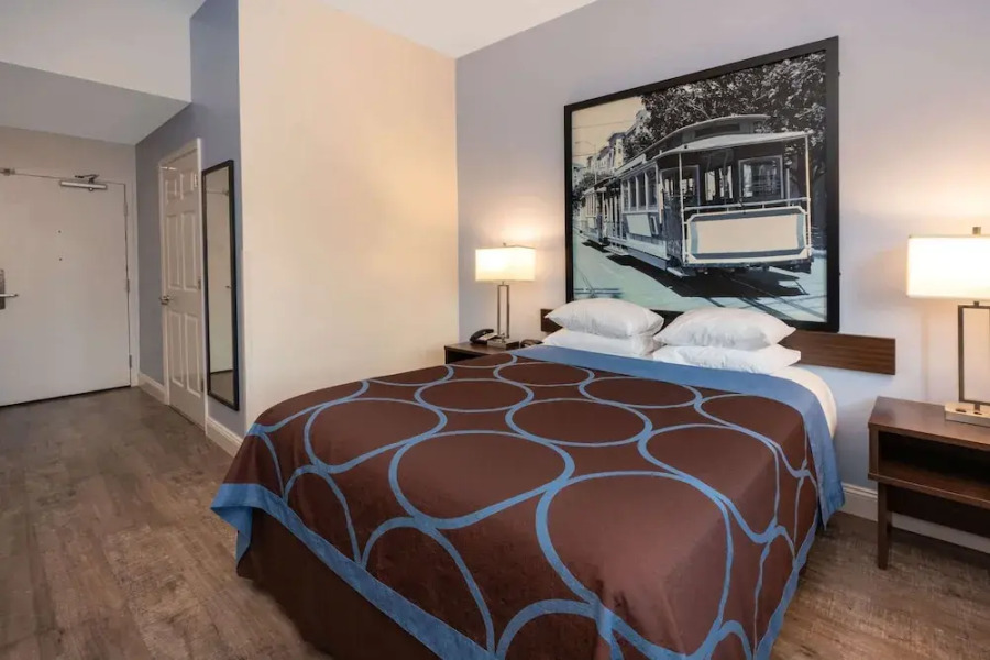 Super 8 by Wyndham San Bruno SF Intl Arpt West