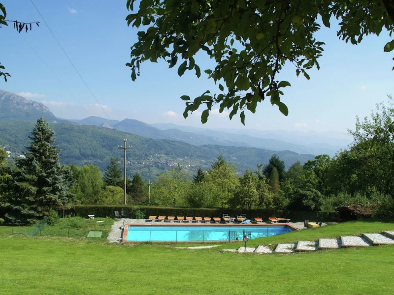 Scenic Home in Camporgiano With Swimming Pool