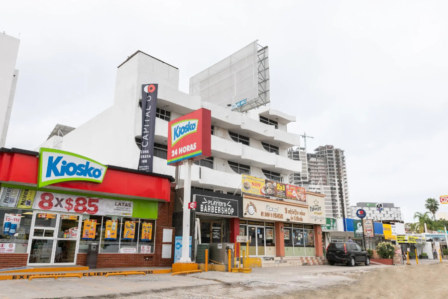 Capital O Zona Dorada Inn