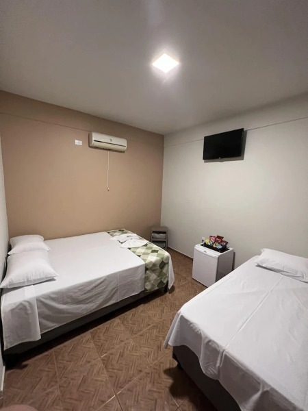 Hotel Paraiso - Fácil acesso as faculdades e FarmShow