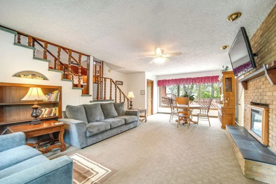 Lake Erie Getaway With Private Pool & Yard!