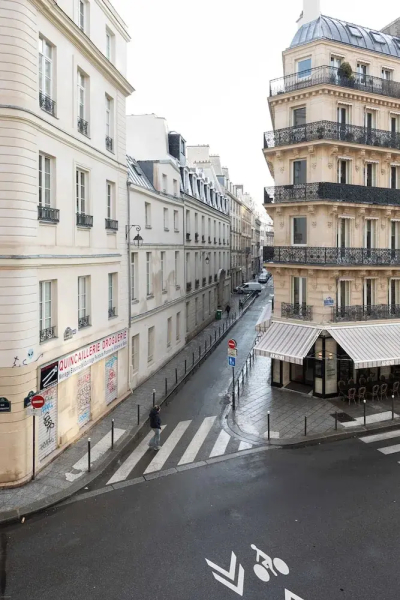 Bourse Apartment