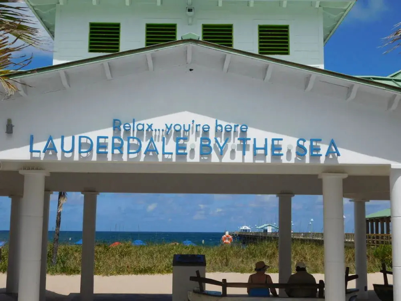 Lauderdale Villas, Suites by the Sea