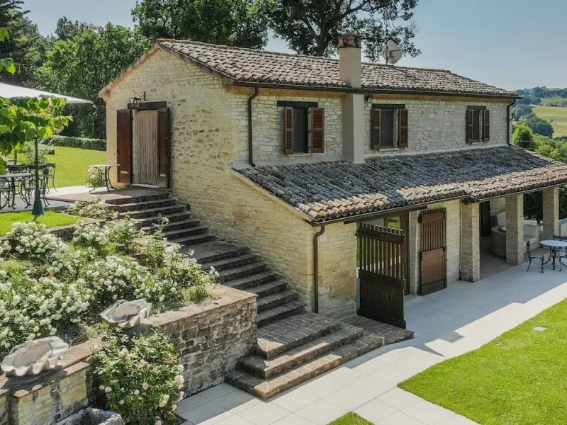 Elegant Villa, Sant'ippolito