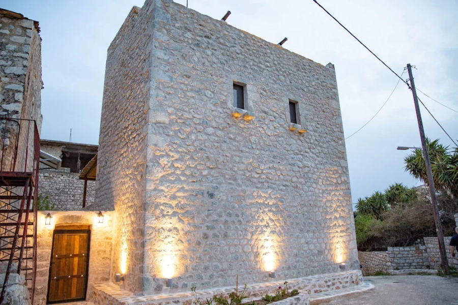 Dandy Villas Tower-Built in 17th century