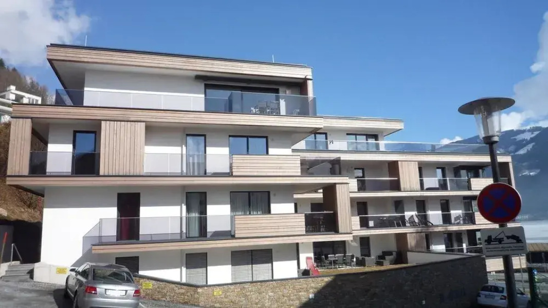 Zell Lake View & City Apartments