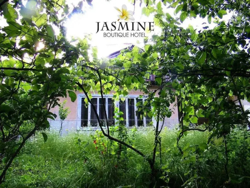 Отель «Жасмин»