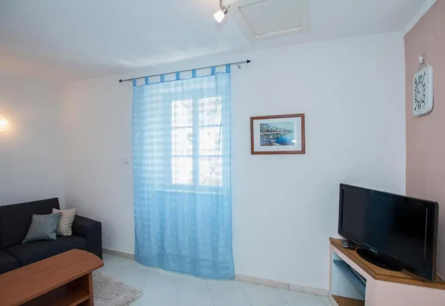 Radovčić Apartments and Rooms