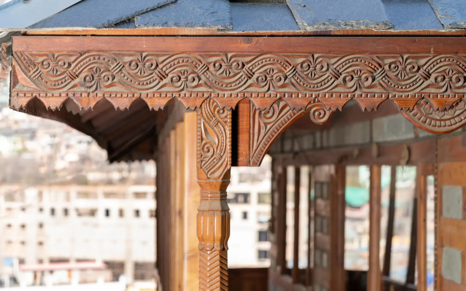 Shobla Kaathkuni Royale