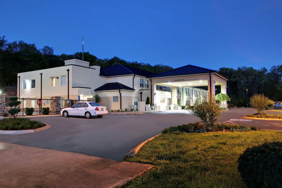 Holiday Inn Express Hurricane by IHG