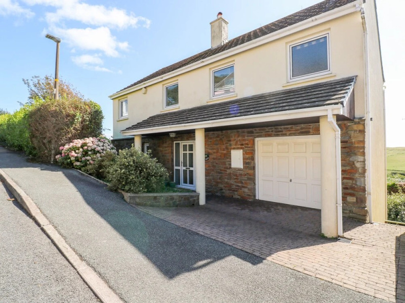 3 Strawberry Gardens