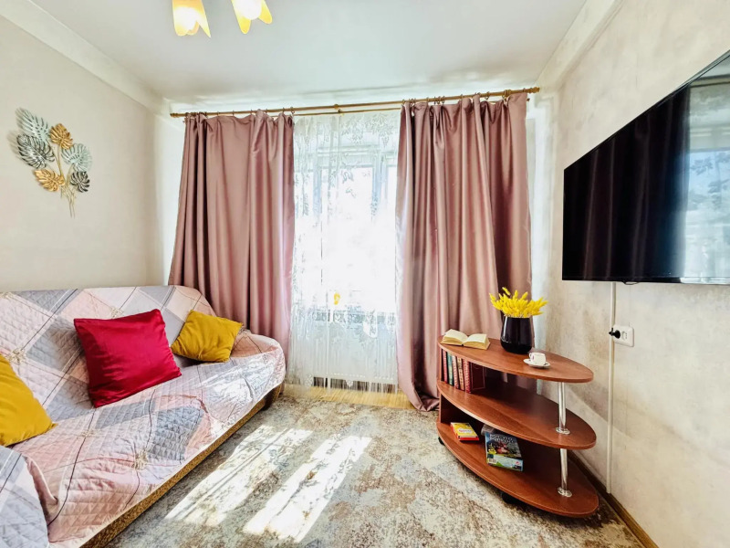 Апартаменты на Заневском проспекте 28-30-32