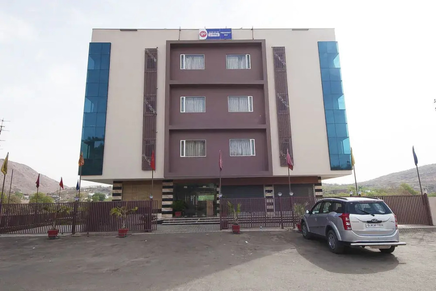 Hotel Presidency Blu Udaipur