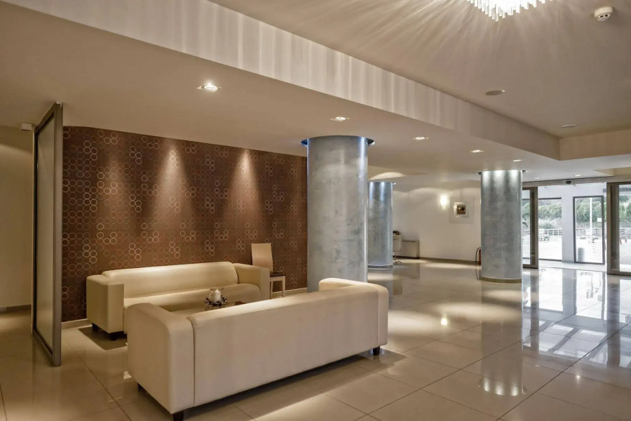 Lagomandra Beach & Suites