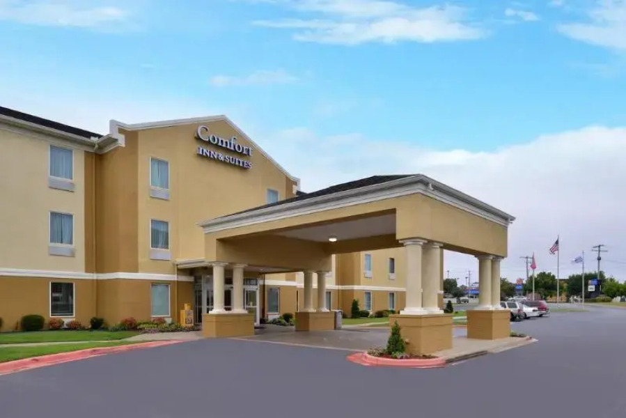 Comfort Inn & Suites Bryant - Benton