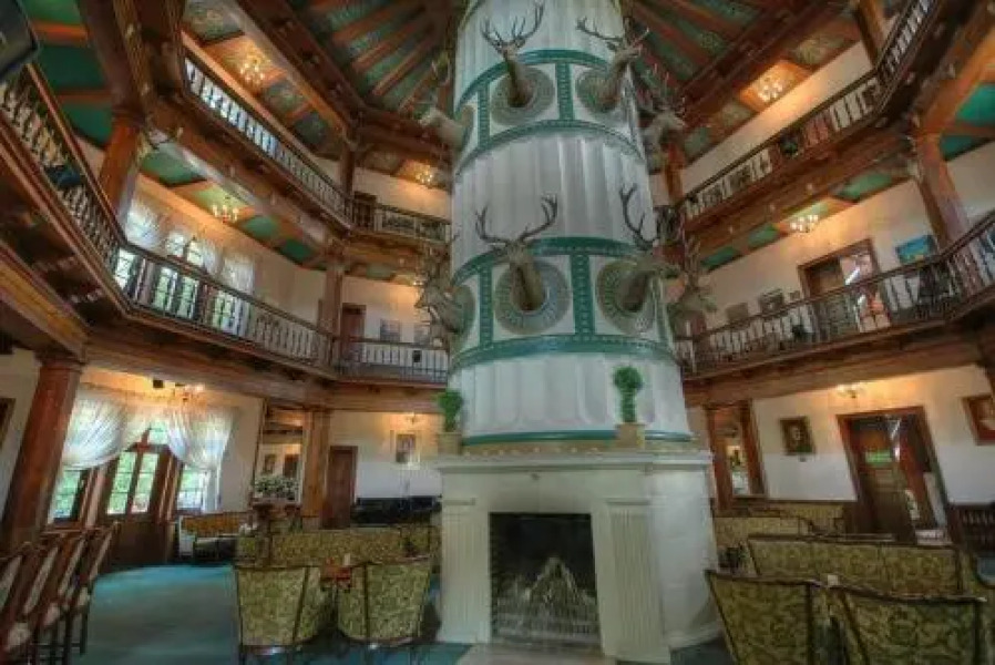 Pałac Myśliwski w Antoninie