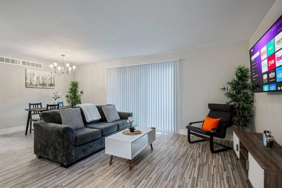 Spacious 2BR 1BA Haven - Perfect for Families