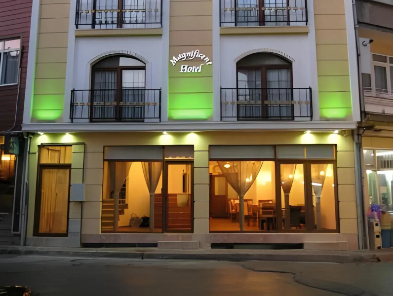 Magnificent Hotel