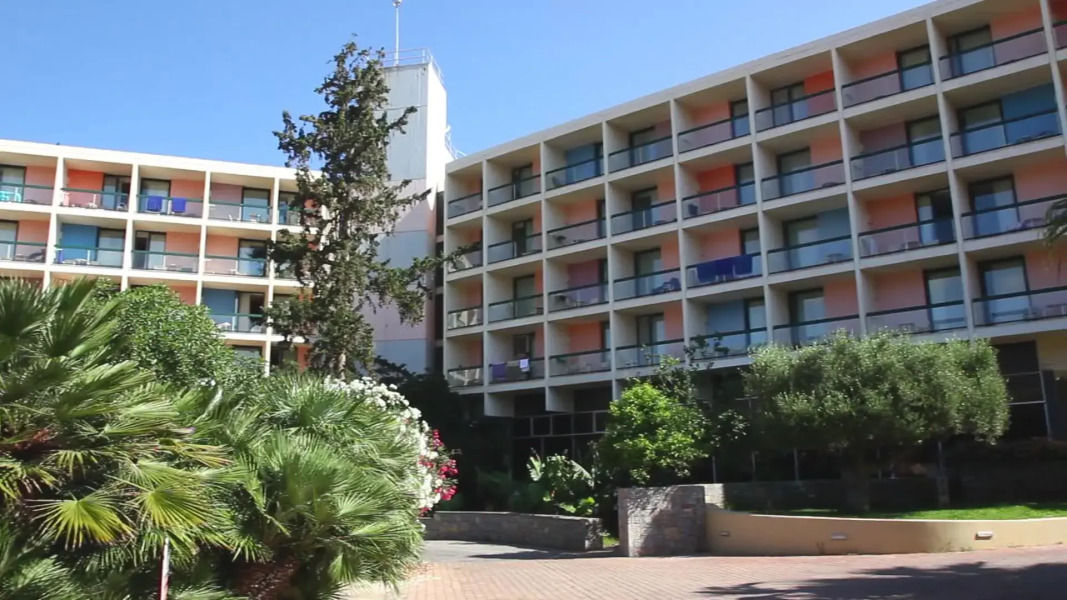 Sirens Beach and Village - All Inclusive