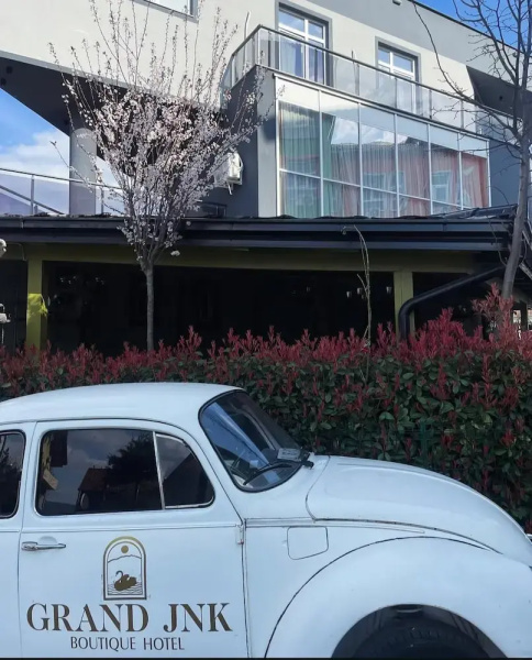 Grand JNK Boutique Hotel
