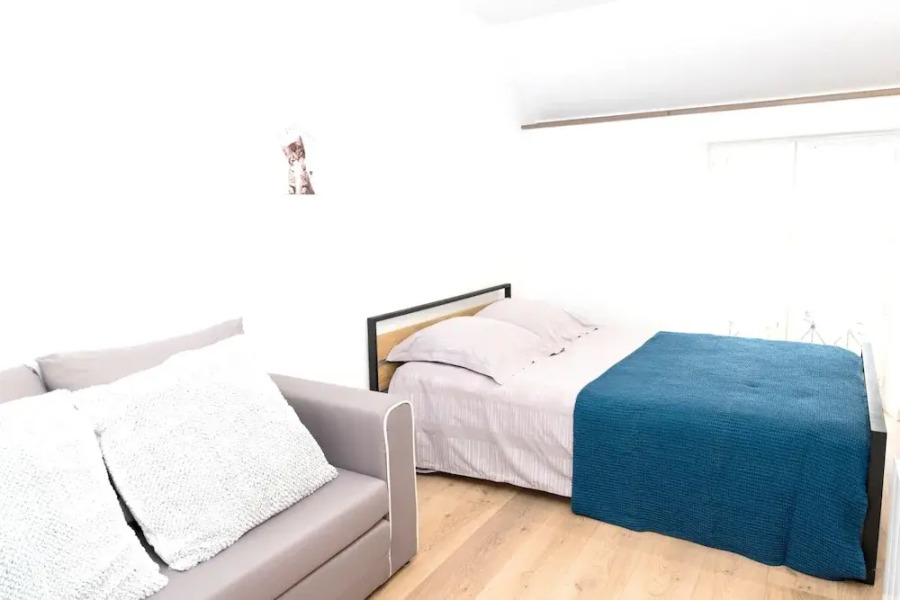 House With one Bedroom in Serris, With Enclosed Garden and Wifi