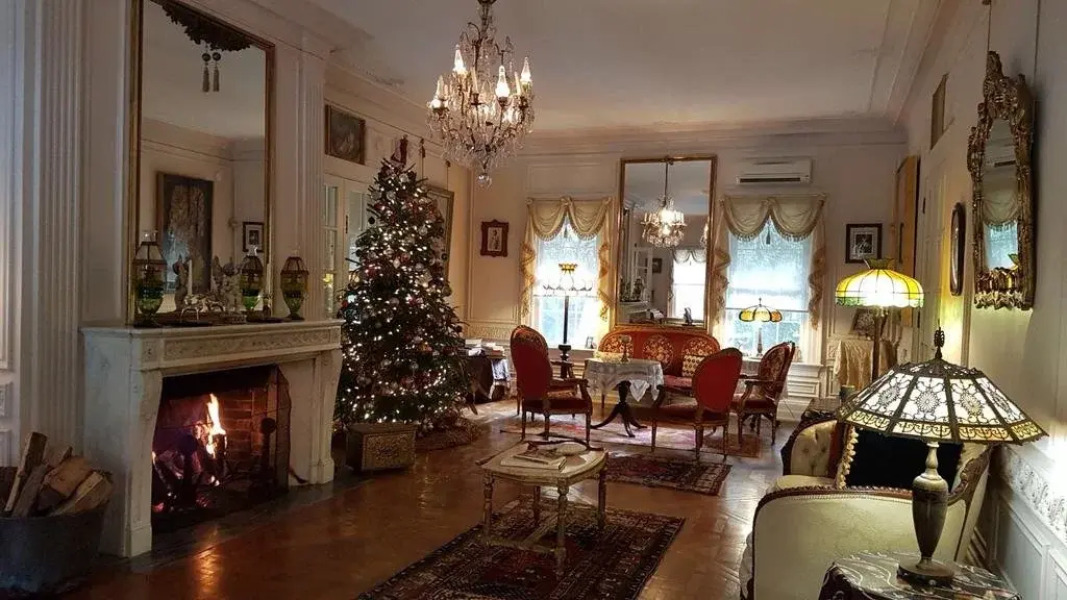 Melange Bed & Breakfast