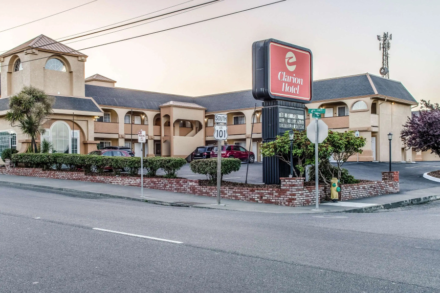 Clarion Hotel By Humboldt Bay