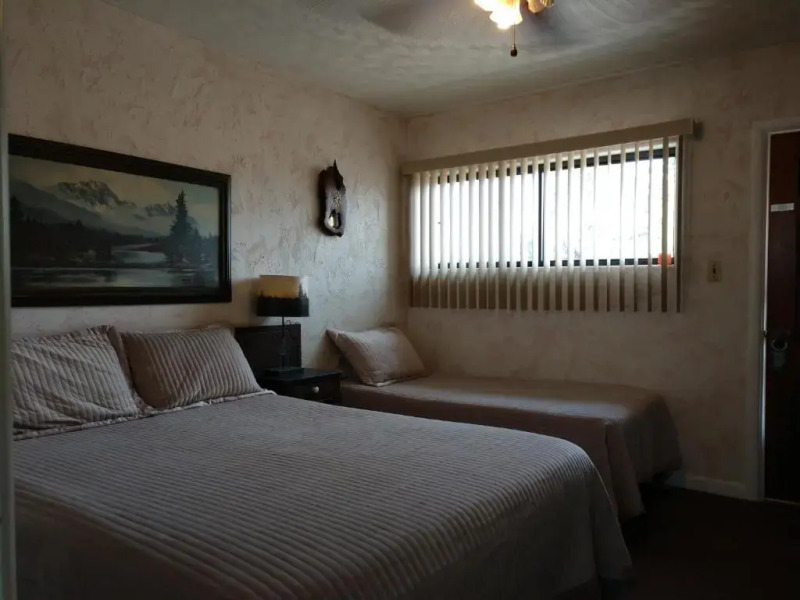 Swiss Mountain Motel