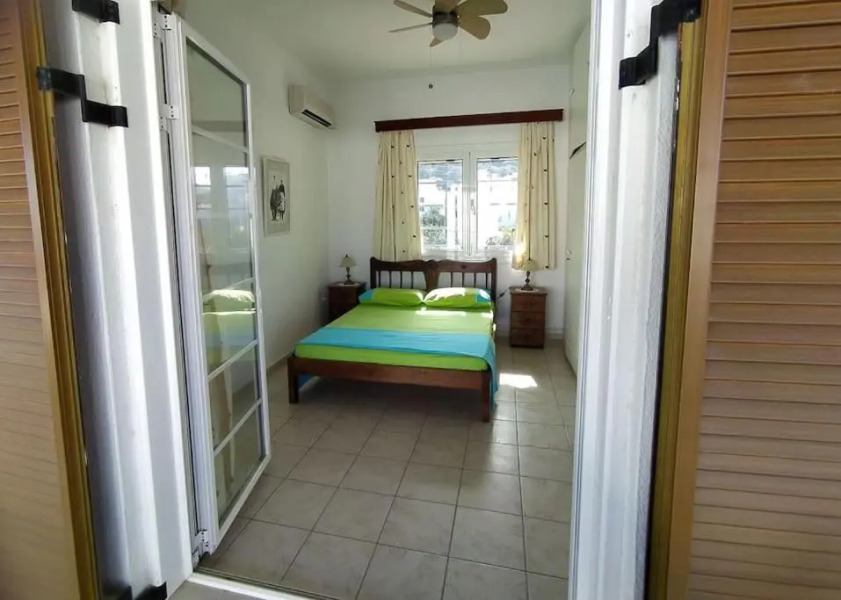 ALEXANDRA, 1 min walk to Magazia beach