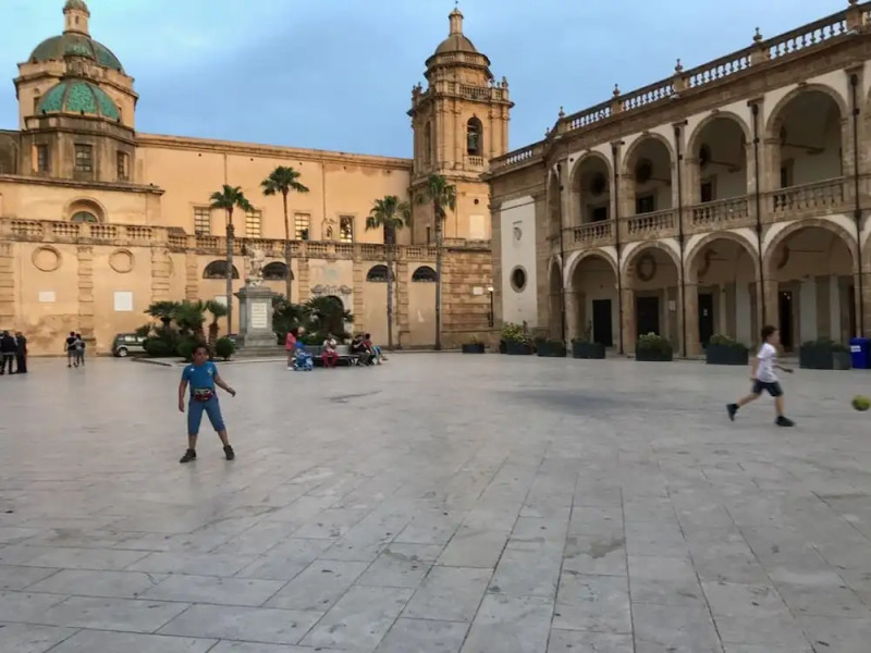Apartment in Annex With Swimming Pool Right in the Sicilian Countryside